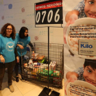 Punto de recogida de productos para el B.A.S. instalado este fin de semana en Carrefour. L. D. M.