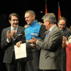 El oficial Santiago Llamazares recogió la medalla de plata