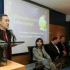 Serafín de Abajo presentó la conferencia de María Ballesteros