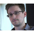 Edward Snowden, durante la entrevista a 'The Guardian' en un hotel de Hong Kong, el pasado 6 de junio.