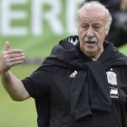Vicente del Bosque dio a conocer ayer la lista de los 23 jugadores que afrontarán la Eurocopa de Francia 2016. ANGELIKA WARMUTH