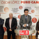 Óscar López con los representantes de los autónomos.