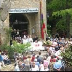 Los fieles escuchan la misa en la ermita de San Guillermo, en una imagen de archivo