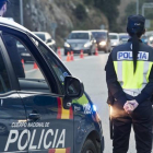 Un control policial en La Jonquera en marzo del 2014.