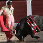 El diestro Uceda Leal durante la faena a su primer toro en San Isidro.