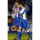 Valerón y Víctor celebran el primer gol del grancanario anoche