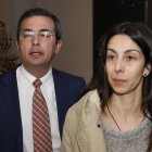 Raquel Gago junto a su abogado, Fermín Guerrero, en una imagen de archivo.