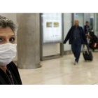 Una turista en el aeropuerto de Madrid-Barajas