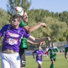 Álvaro firmó el gol de la igualada bañezana en Palencia.
