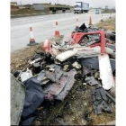 En la imagen algunos restos del accidente de Zaragoza