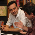 Carlos Fidalgo y Miguel Ángel Varela, durante la presentación del libro ayer en Ponferrada.