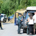 Control de la Guardia Civil en una carretera cercana a la Seu d'Urgell, este agosto.