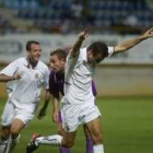 Pablo, a la derecha, celebra un gol ante el Palencia en Copa del Rey