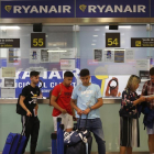 La T-2 del aeropuerto de Barcelona, durante la huelga de Ryanair.