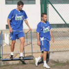 Nino, en un entrenamiento de esta temporada junto a José Zamora.