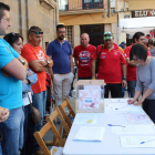 Recogida de firmas en apoyo de los autónomos de Embutidos Rodríguez. A. VALENCIA