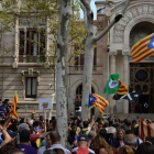 Agentes de los Mossos custodian la entrada del Palacio de Justicia de Barcelona, el pasado 20 de septiembre.