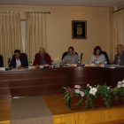 Sesión plenaria del Ayuntamiento de Boñar. CAMPOS