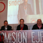 Carlos Hojas (en el centro) durante el congreso celebrado en León