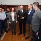 Polanco —centro— junto a la alcaldesa de Ponferrada y ediles de la corporación municipal. L. D. M.