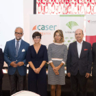 Patrocinadores y ponentes, antes de comenzar el acto en el Hotel Conde Luna. FERNANDO OTERO