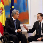 El presidente de Ecuador, Lenín Moreno y Rajoy, en el encuentro que mantuvieron ayer. EMILIO NARANJO