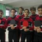 Formación de uno de los equipos de categoría alevín masculino del Colegio Leonés