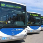 Los servicios de autobuses en el municipio seguirán como hasta ahora.