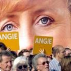 Seguidores de Ángela Merkel piden el voto para ella en Berlín