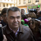 El representante de Sánchez, el secretario de Organización de los socialistas navarros, Cerdán. L. P.