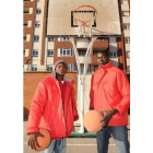 Lufanga-Mangwanda Webber y Prosper Ngardinguin, en el patio del Colegio Leonés.