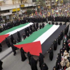 Libanesas de Hezbolá gritan contra Israel y EE.UU. en una protesta contra el cerco de Israel sobre G