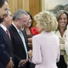 Los cuatro ministros que tomaron posesión charlan con Zapatero y la Reina en La Zarzuela