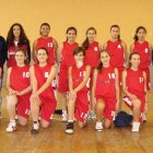 Formación del Colegio Leonés de la categoría cadete femenino.
