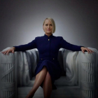 La actriz Robin Wright, interpretando el papel de Claire Underwood en House of Cards /