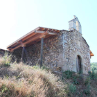 Los trabajos para reconstruir la ermita se iniciaron en agosto del 2008. Este fin de semana celebrará su primera misa.