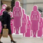 Exposición realizada en Portugal para concienciar sobre el cáncer de mama.