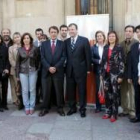 Foto de familia ante la Audiencia  de los candidatos del PP en la candidatura a las Cortes