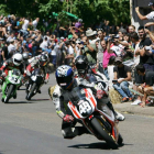 El GP de La Bañeza cumple 57 años como referente del motociclismo nacional. No en vano por su palmarés han pasado parte de los grandes de este deporte. SECUNDINO PÉREZ
