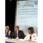 Javier Nadal, el ministro de Educación, Ángel Gabilondo, e Inma Tubella