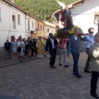 Los vecinos honraron ayer en procesión al patrón San Miguel en el día grande de sus fiestas. PLANILLO