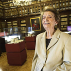 La octogenaria Julia Méndez Aparicio, que ayer fue nombrada directora honoraria de la Biblioteca de Castilla-La Mancha.
