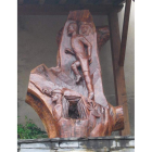 La talla se ha colocado en la plaza del pueblo.