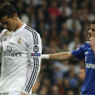 El delantero del Madrid se lamenta de la derrota blanca en la recta final del partido contra el Schalke.