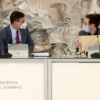 Pedro Sánchez y Pablo Iglesias durante un Consejo de Ministros en la Moncloa. JOSÉ MARÍA CUADRADO JIMÉNEZ