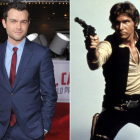 Alden Ehrenreich (izquierda), junto a Harrison Ford caracterizado como Han Solo.