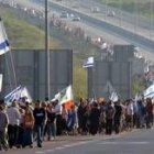 La cadena humana se extendía a lo largo de 90 kilómetros