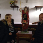 La concejala de Cultura comprobó la restauración de la pieza. DL
