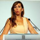 La presidenta del PPC, Alicia Sánchez-Camacho, en una rueda de prensa en el Parlament, el pasado 27 de junio.