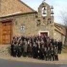 Civiles y militares de Astorga clausuraron ayer el tradicional campeonato de mus